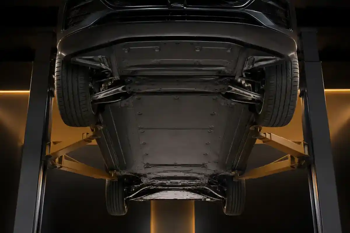 Audi Q8 e-tron battery enclosure and underbody inspection