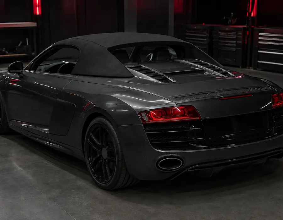 Audi R8 Spyder roof and body inspection evidence